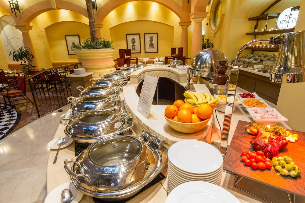 restaurant cafeteria