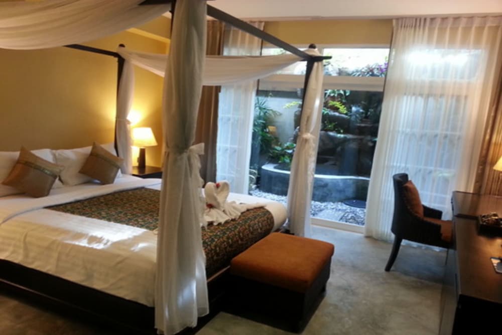 Baan Phuanda Phuket 35/79