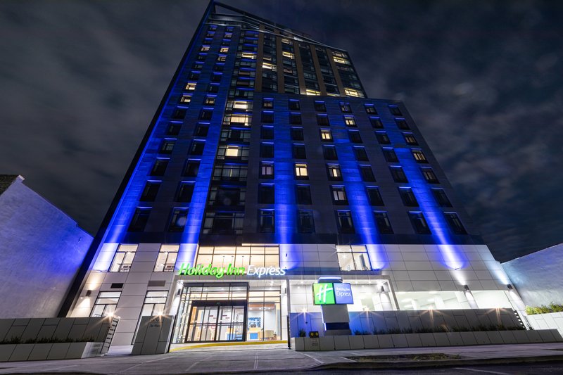 Holiday Inn Express Long Island City E New York, an IHG Hotel 1/48
