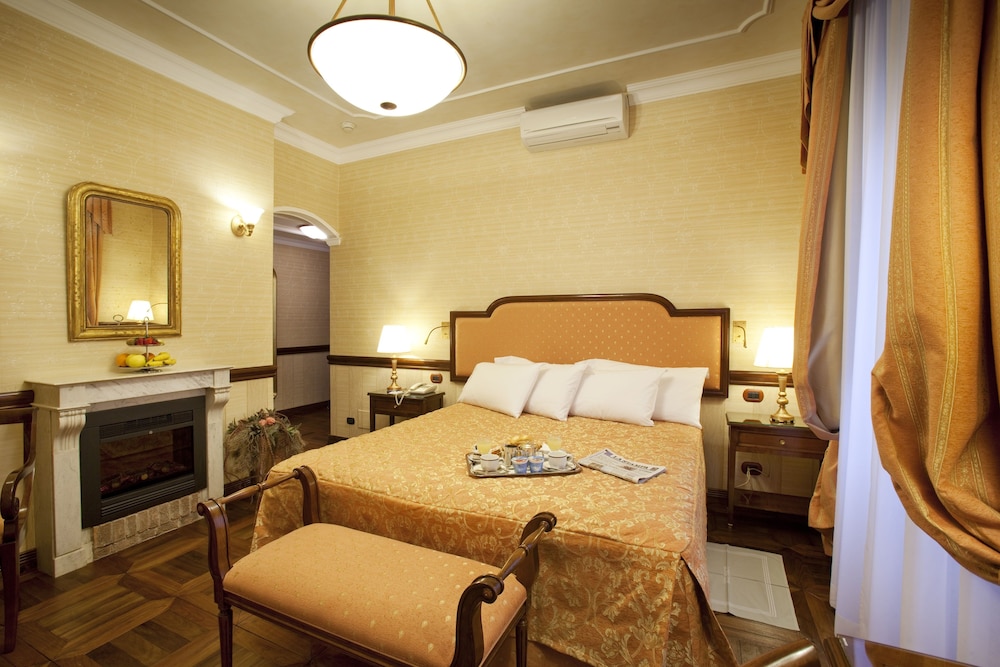 Phi Hotel Principe 8/60