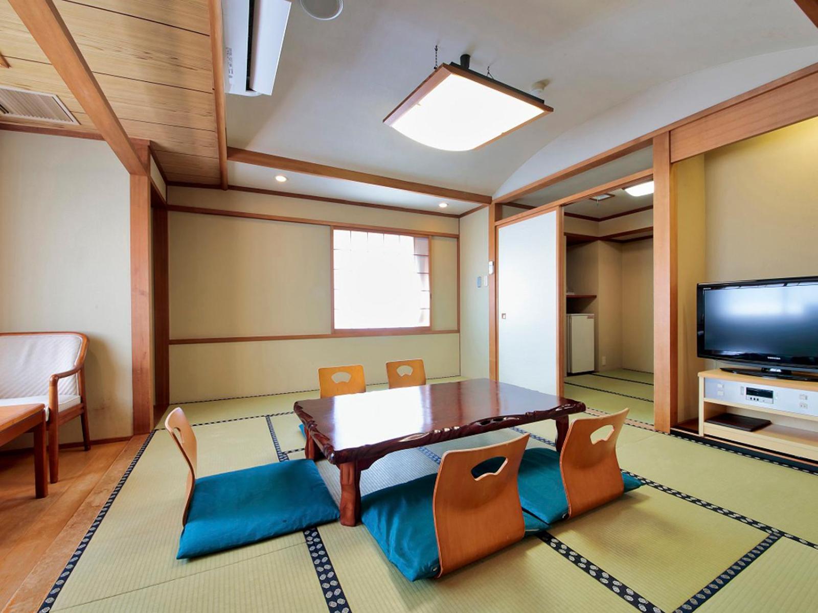 Iwaki Yumoto Onsen Hotel Palm Spring 10/25