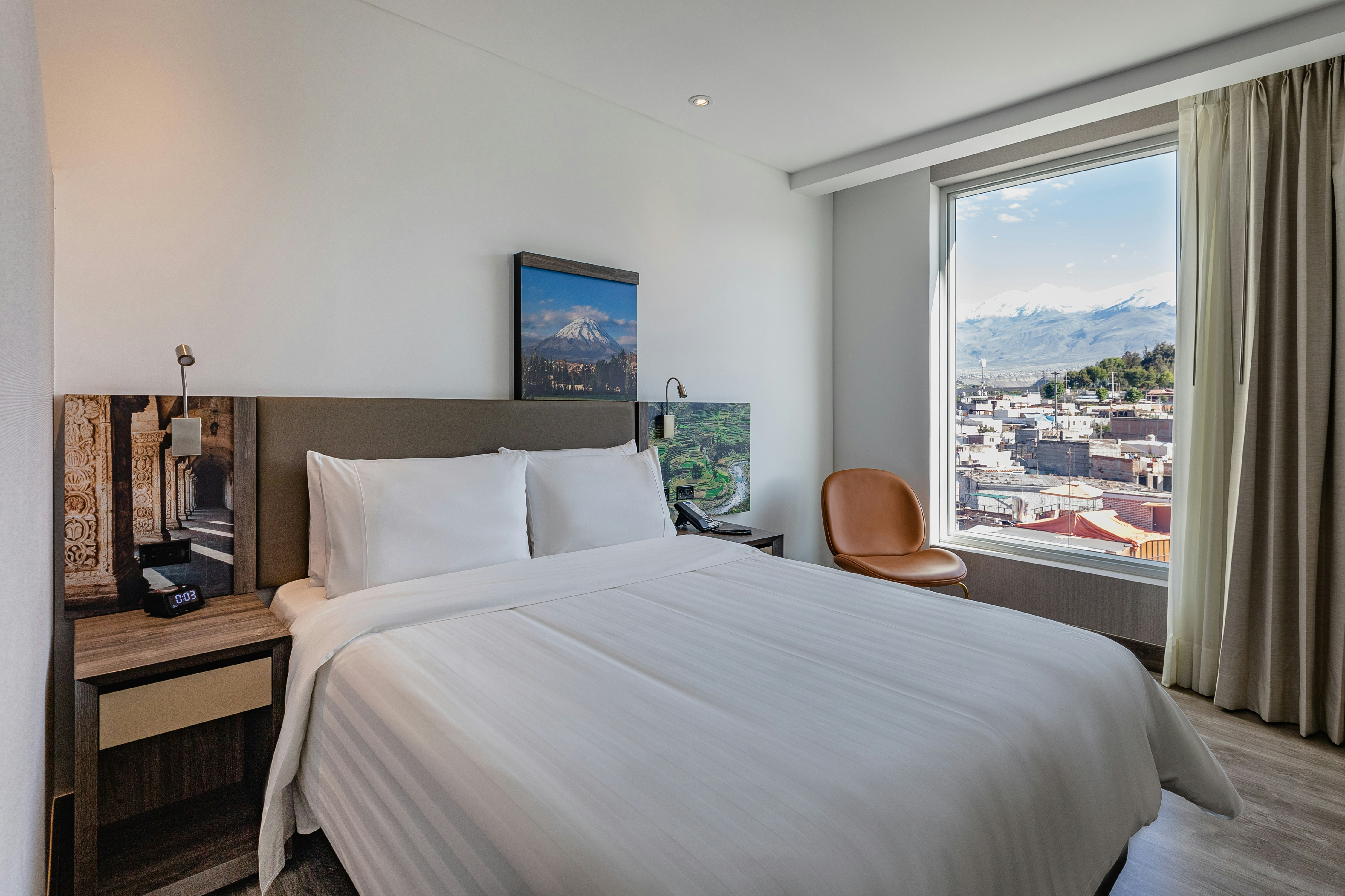 Room, Queen Bed, Scenic View