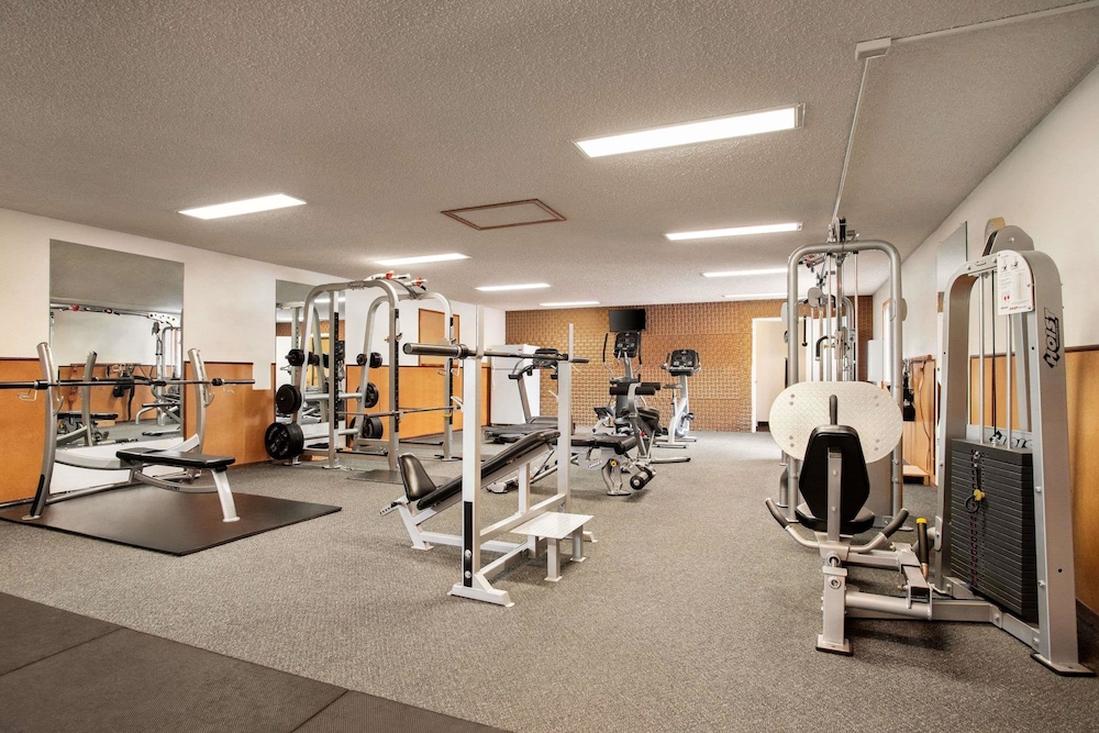 Travelodge By Wyndham Guernsey 13/29