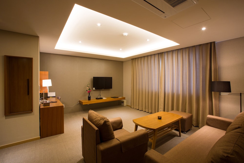 Dong Gyeong Hotel 50/64