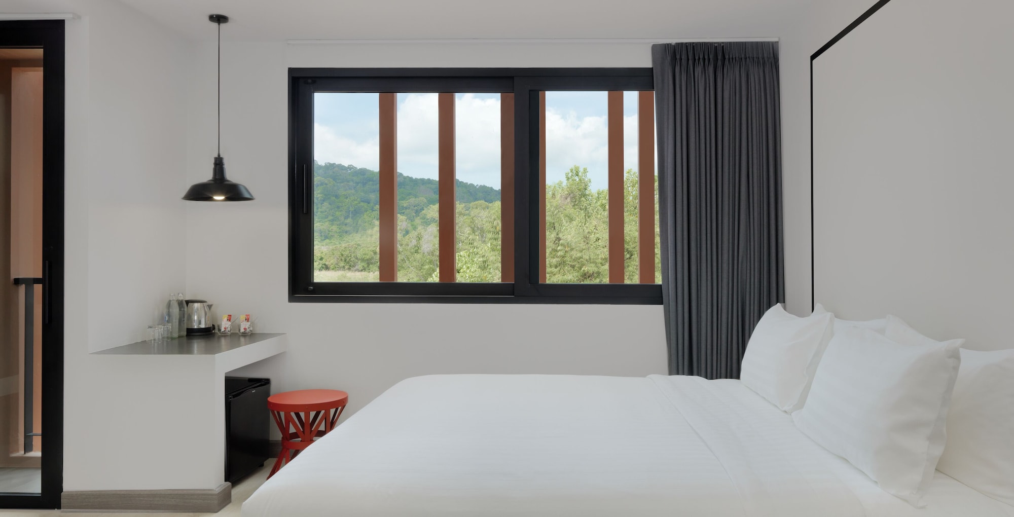 Superior Mountain View (King Size Bed )
