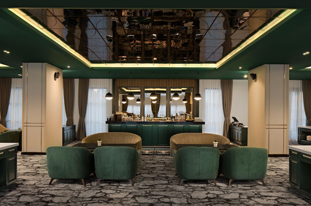 Sutasoma Hotel 44/52