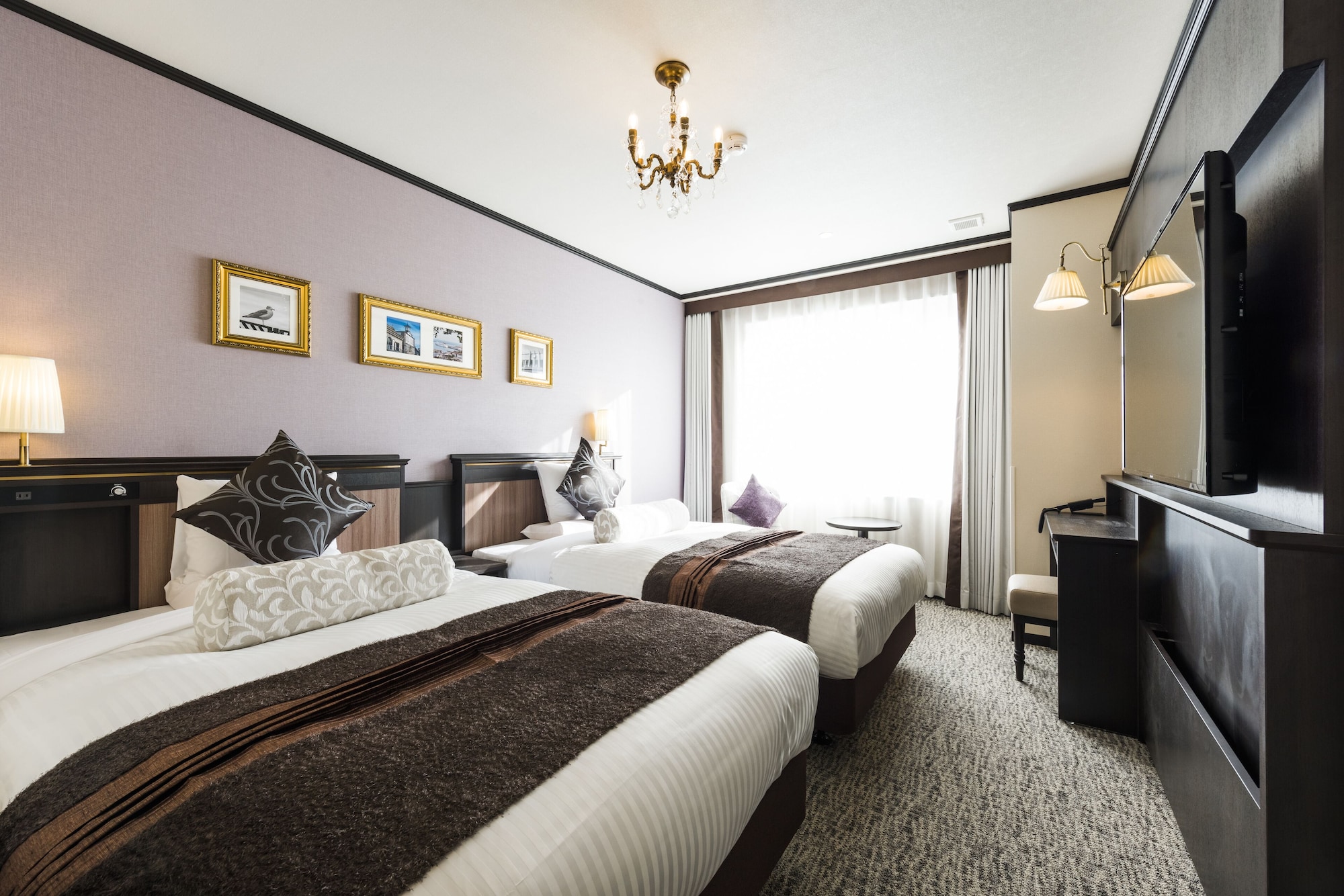 COMFORT, TWIN BEDS
