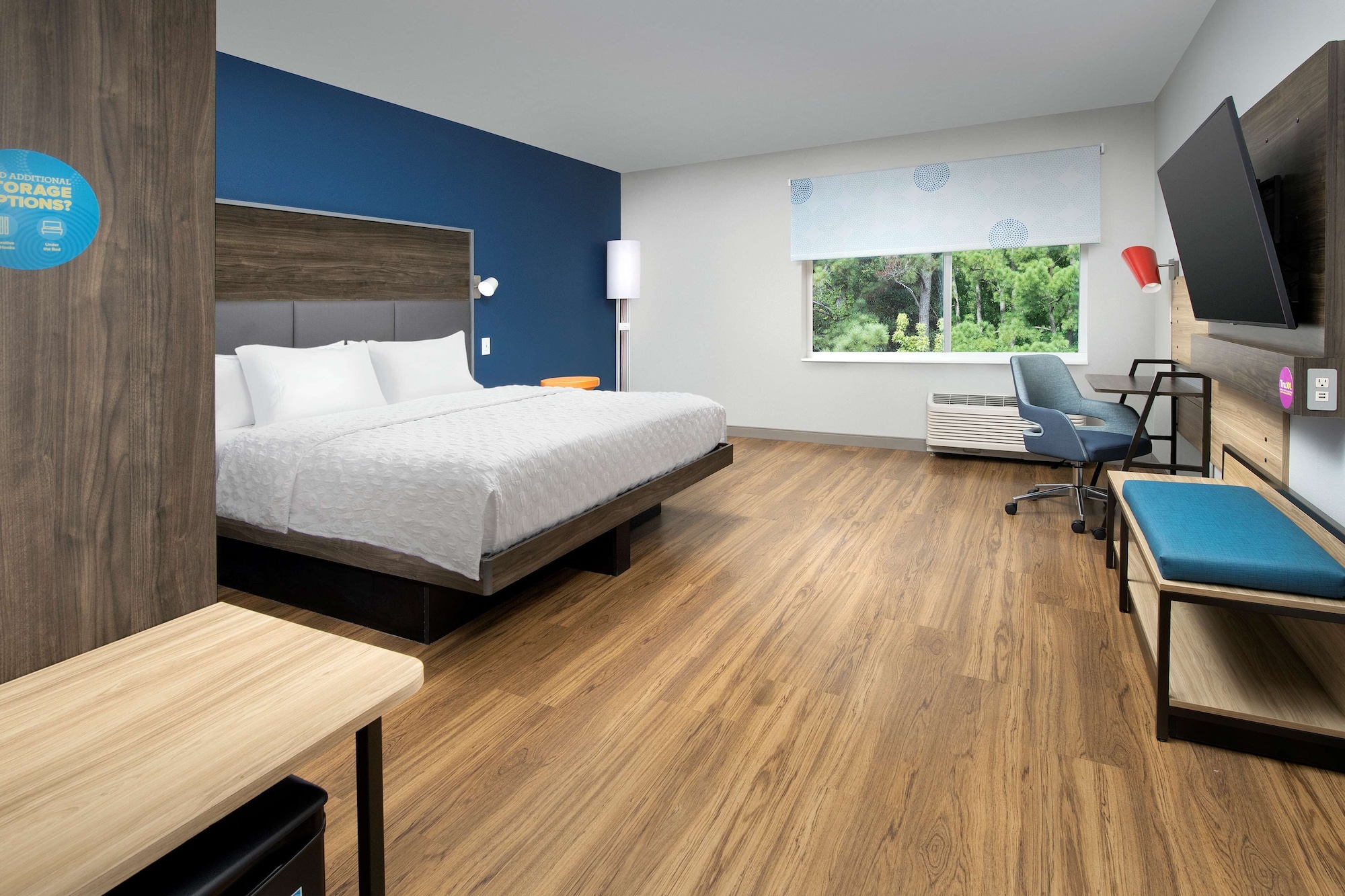 ROOM, KING BED, ACCESSIBLE