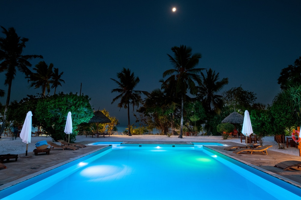 Tikitam Palms Boutique Hotel 30/50
