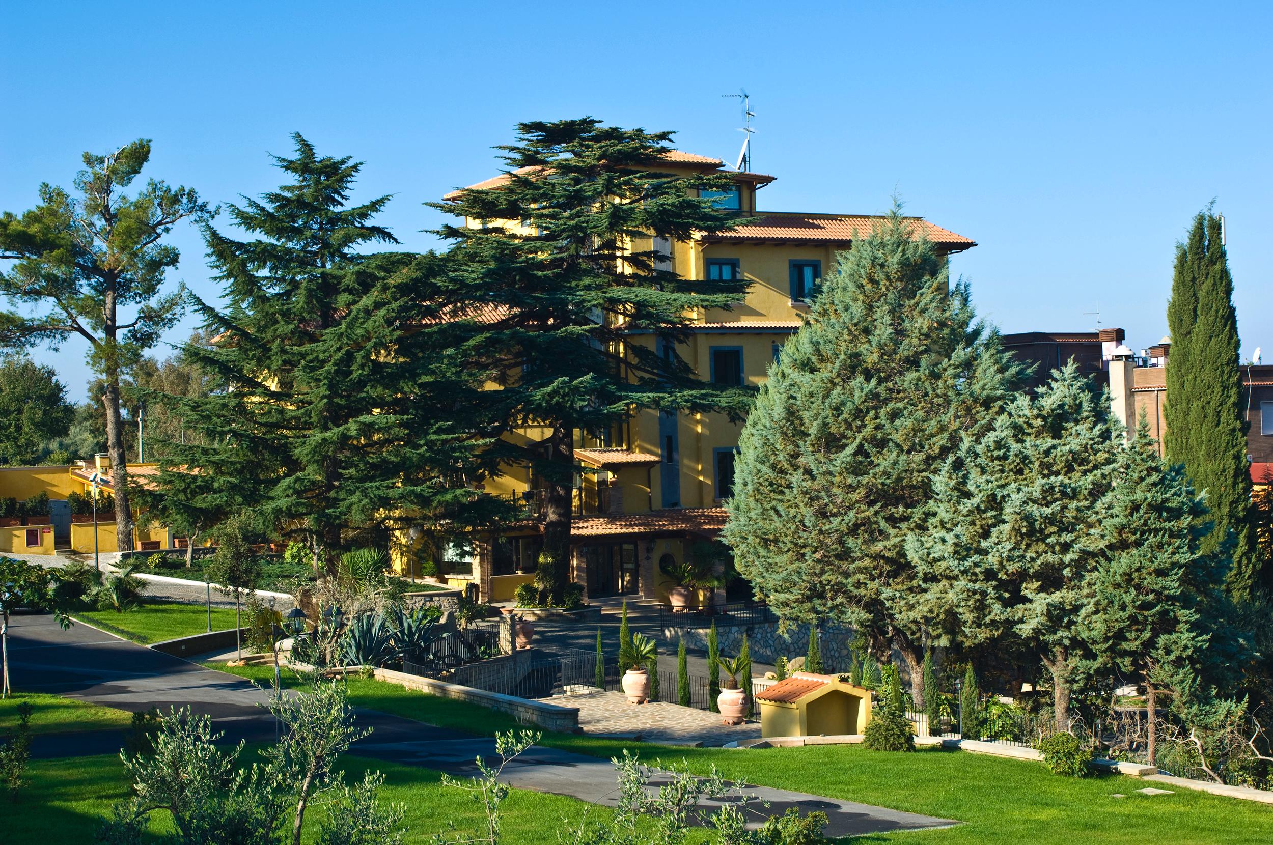 Green Hotel Poggio Regillo 38/42