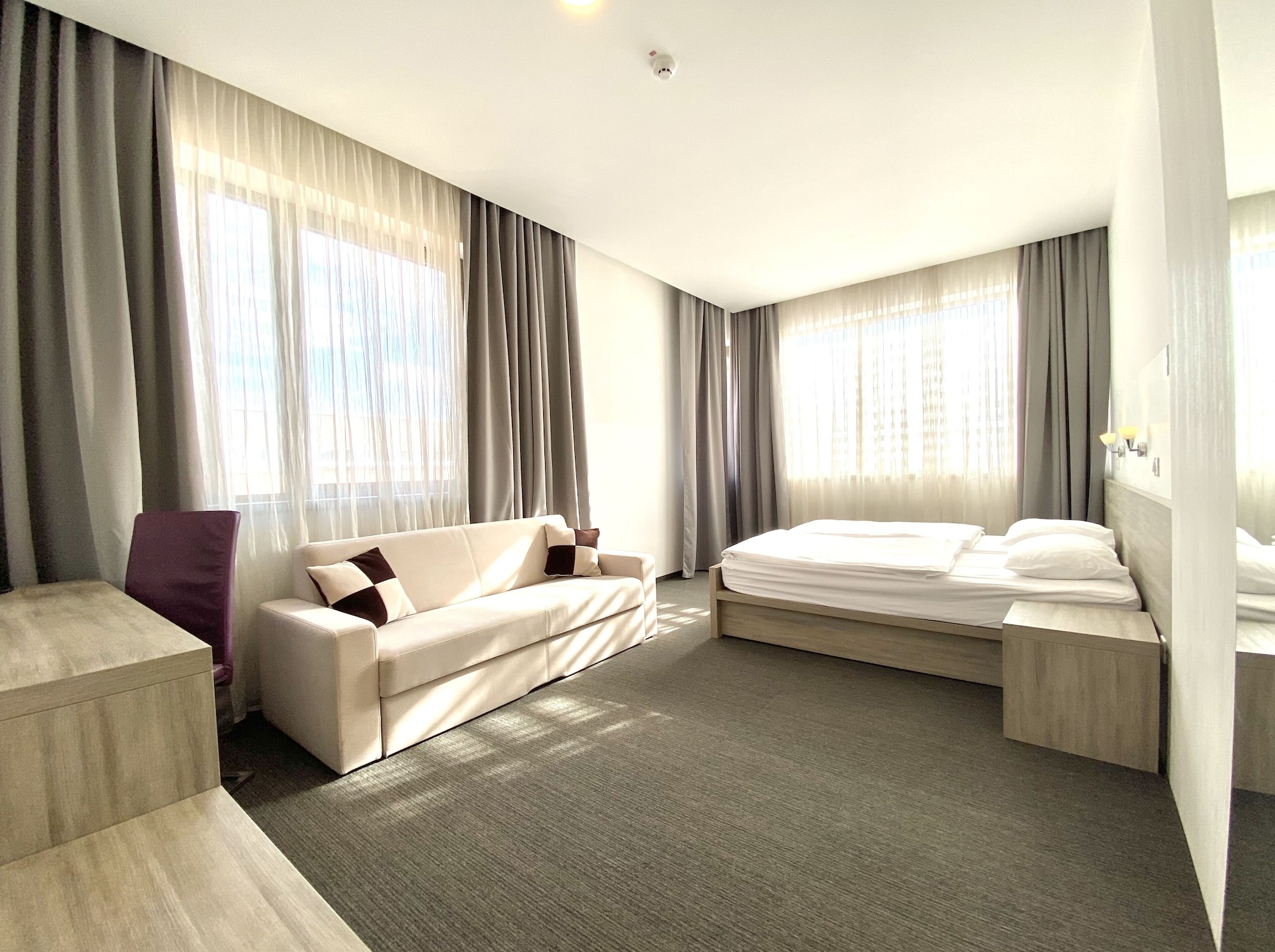 غرفة سوبيريور بسريرين منفصلين مع أريكة، Meksiko Hotel 5/10
