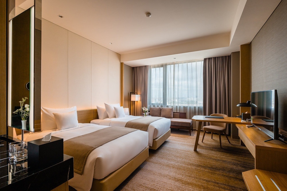 Hollywood, Deluxe, Twin Beds