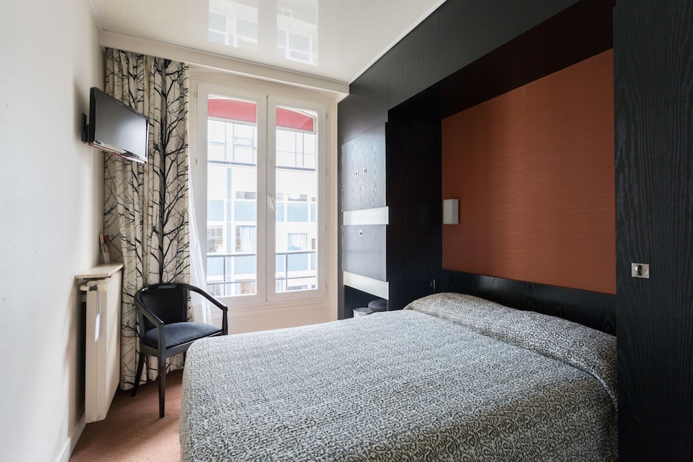 غرفة قياسية بسرير مزدوج، Hotel Alison 3/7