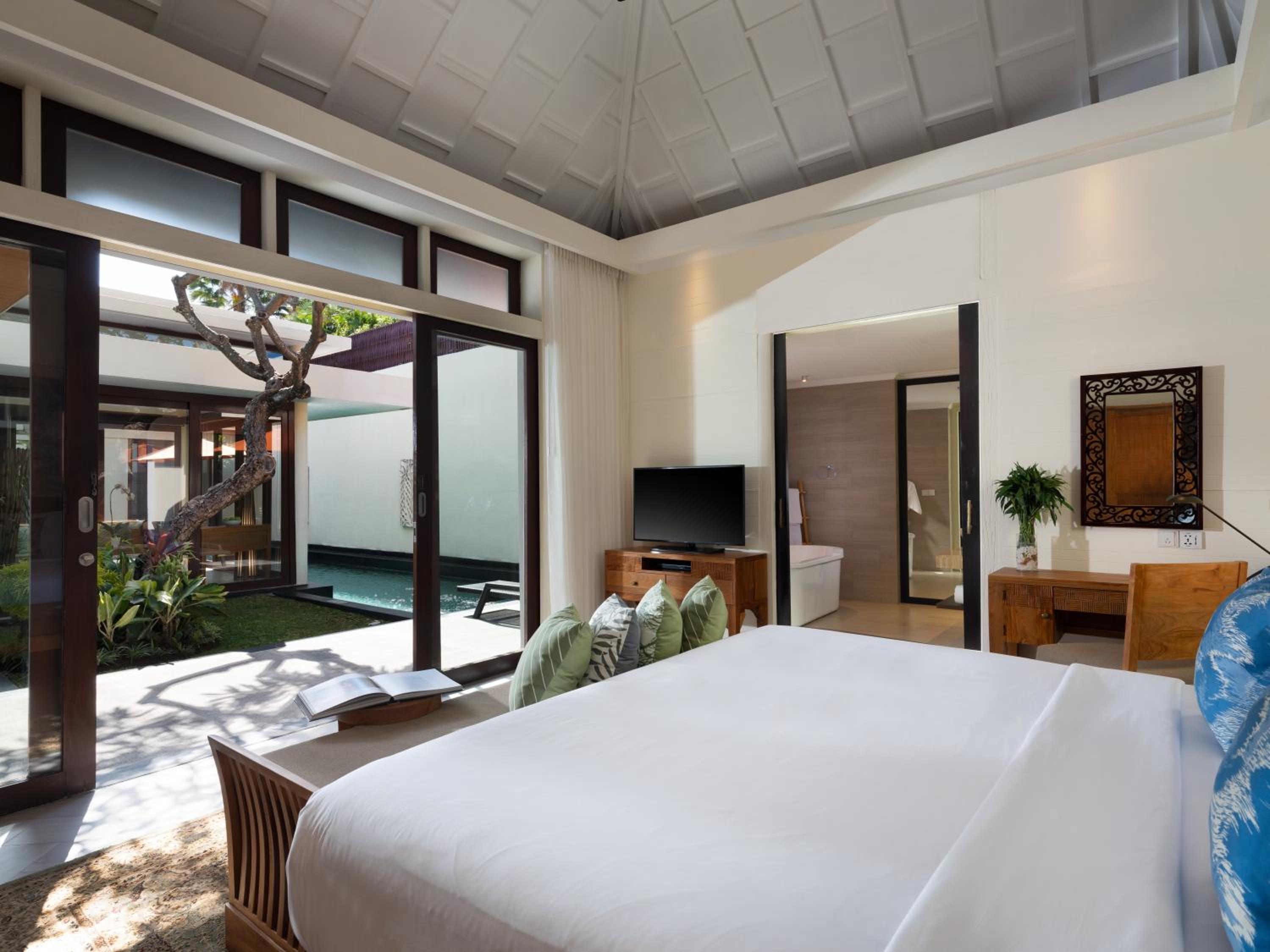 Avani Seminyak Bali Resort in BALI