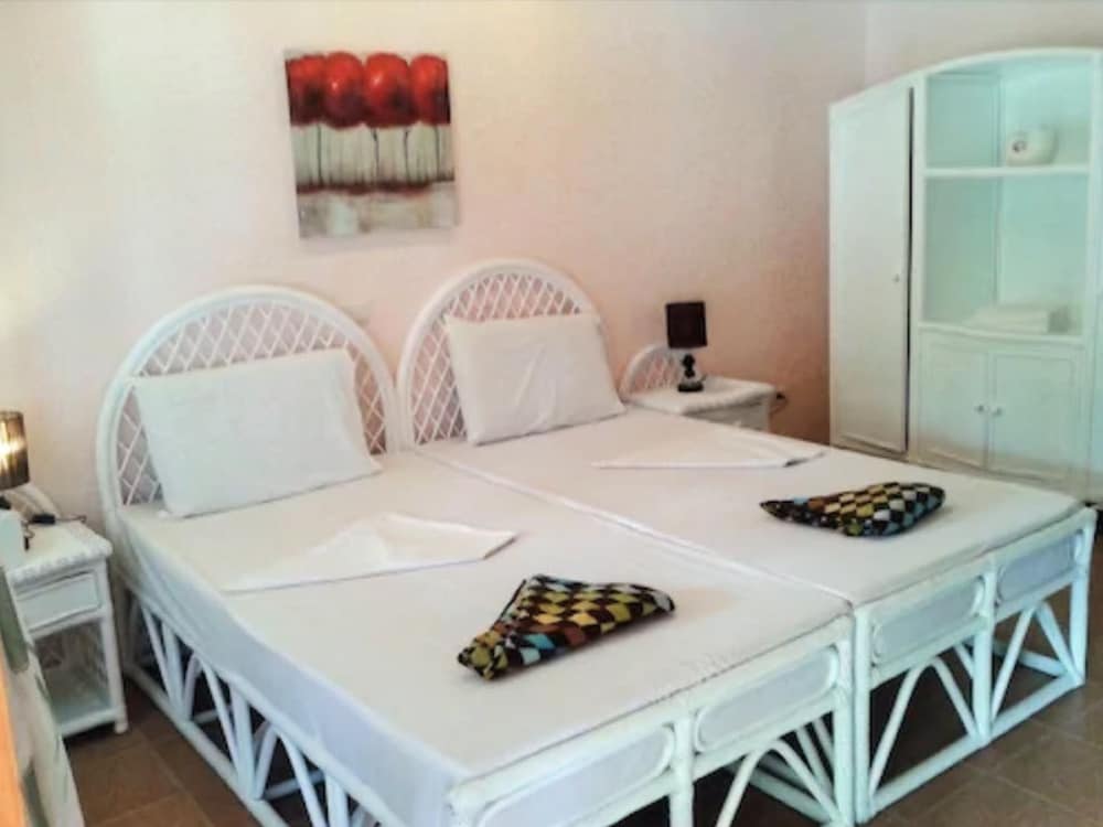 Quo Vadis Dive Resort 67/77