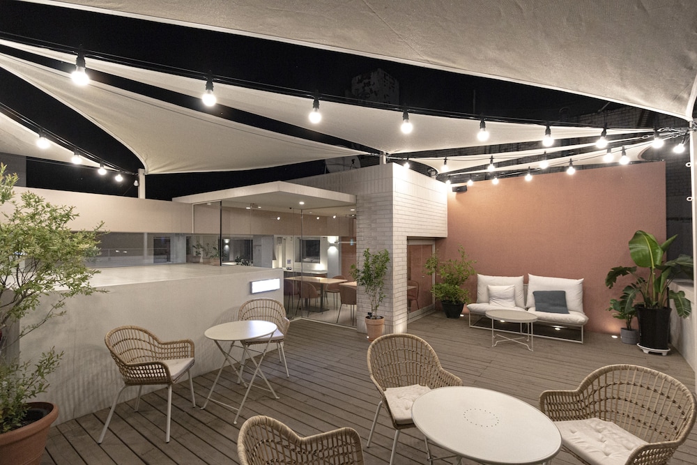 Tong Tong Petit Hotel 7/38