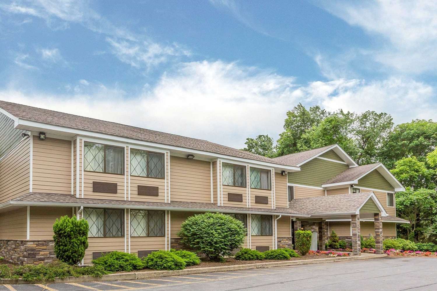 Quality Inn Hyde Park Poughkeepsie North 3/40