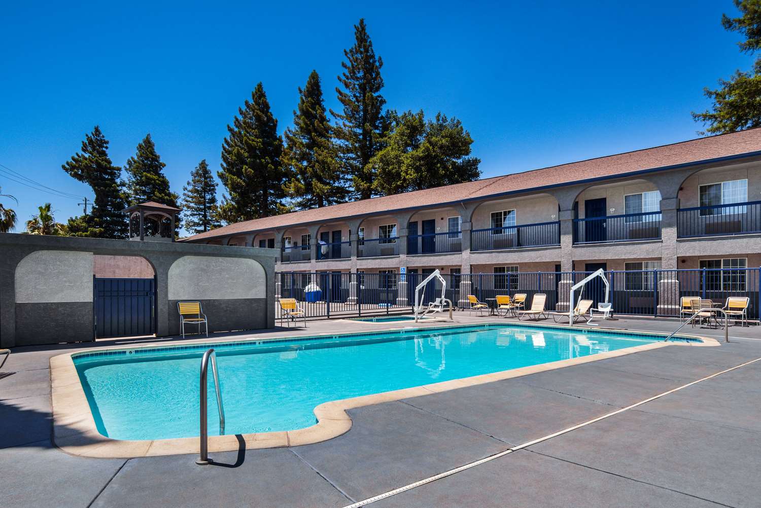SureStay Hotel by Best Western Ukiah 17/17
