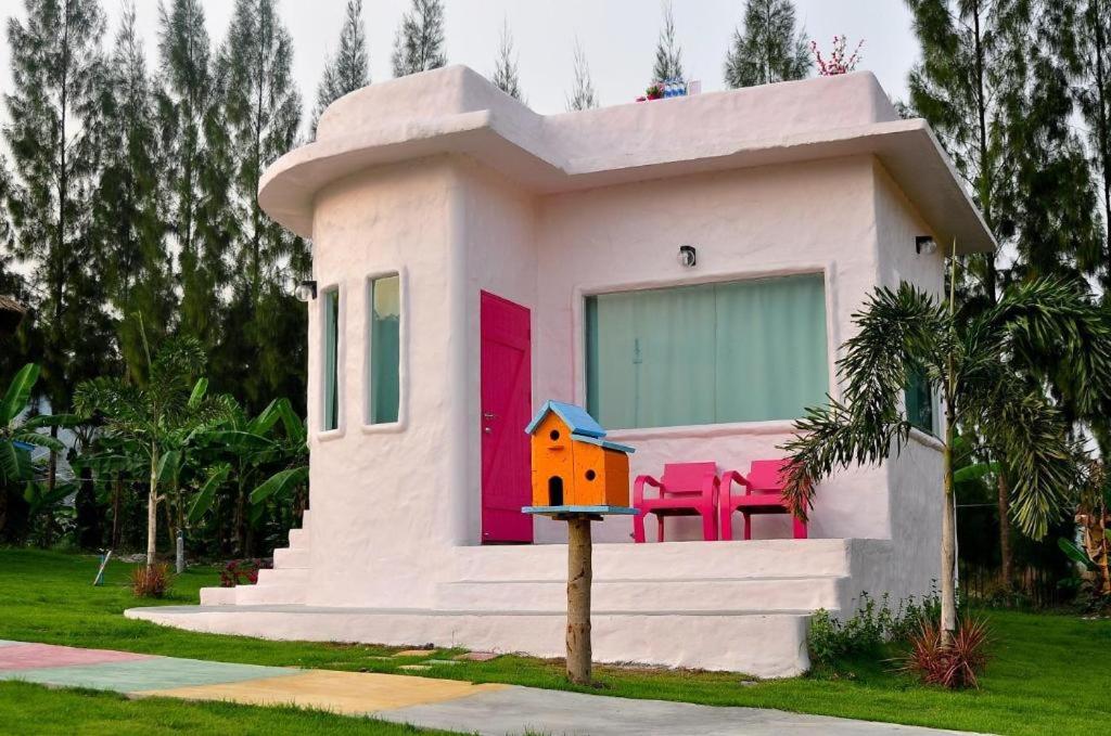 Rak Na Suan Pueng Resort 60/77