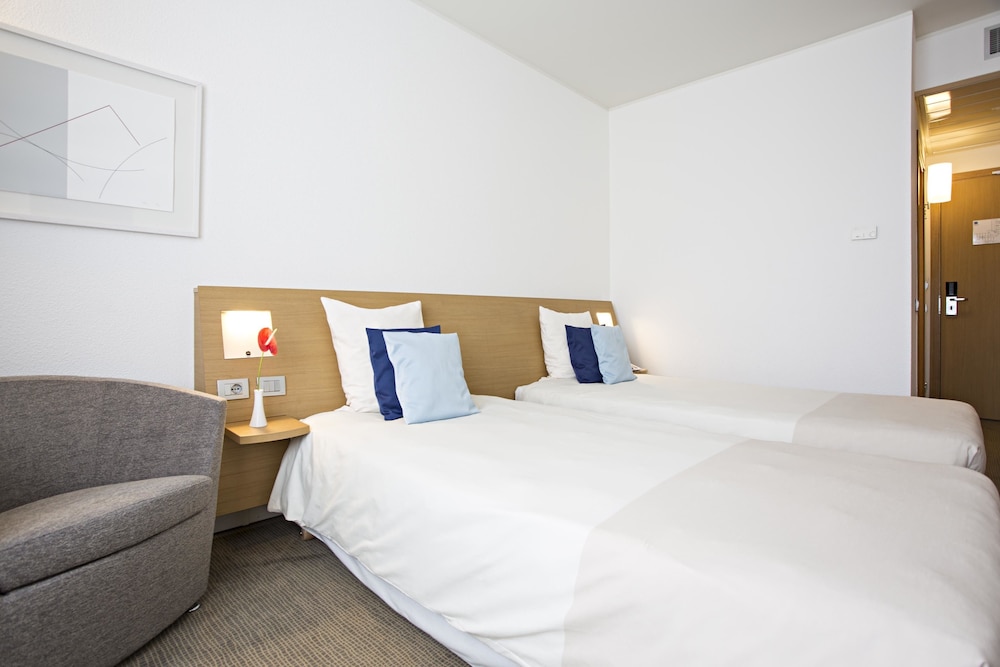 Novotel Salerno Est Arechi 16/75