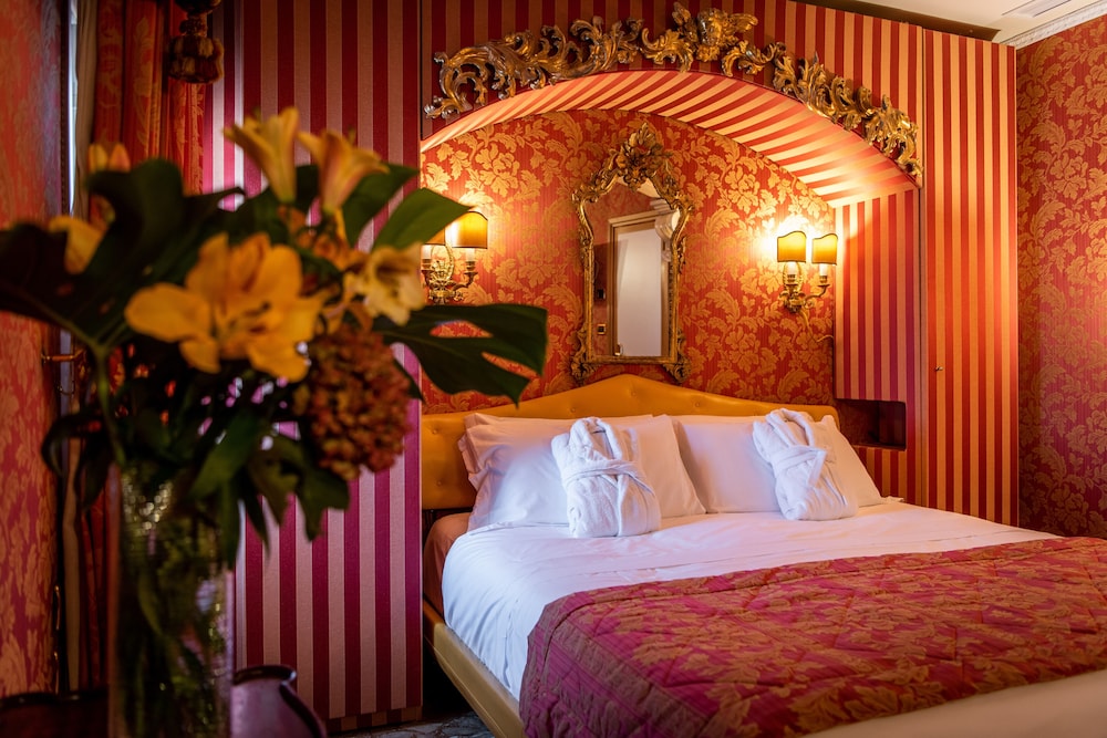 Hotel Santo Stefano 13/47