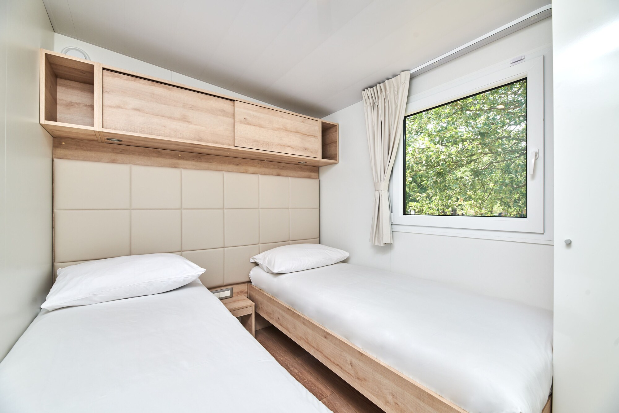 PREMIUM, MOBILE HOME