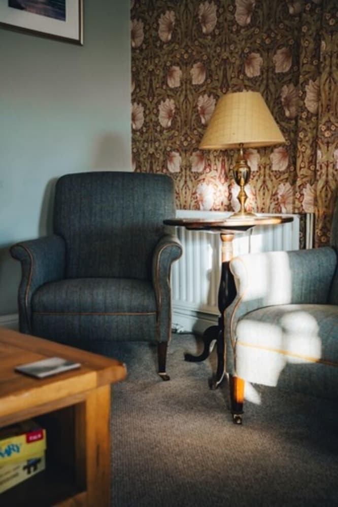 The Three Shires Inn 51/67