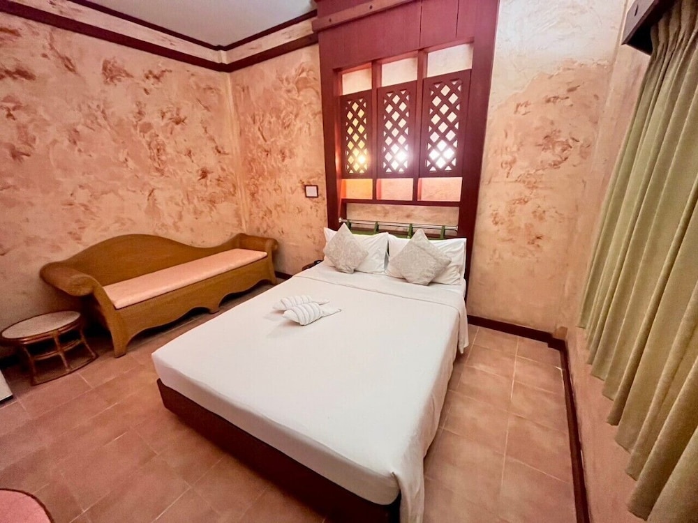 Palm Chalet Resort 27/50