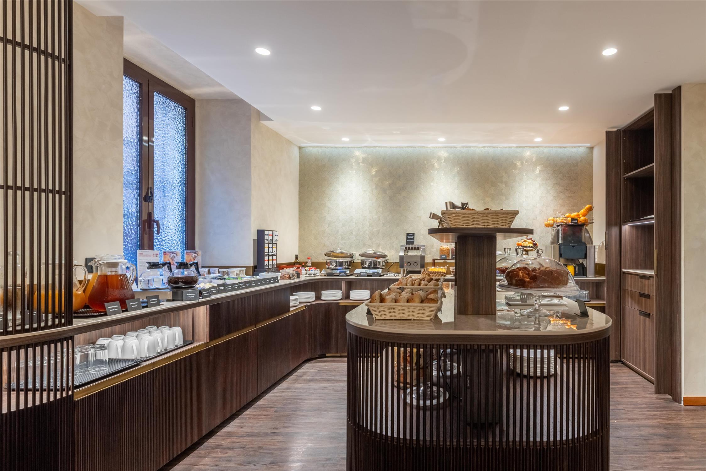 Hotel Raffaello, Sure Hotel Collection By Best Western 58/75