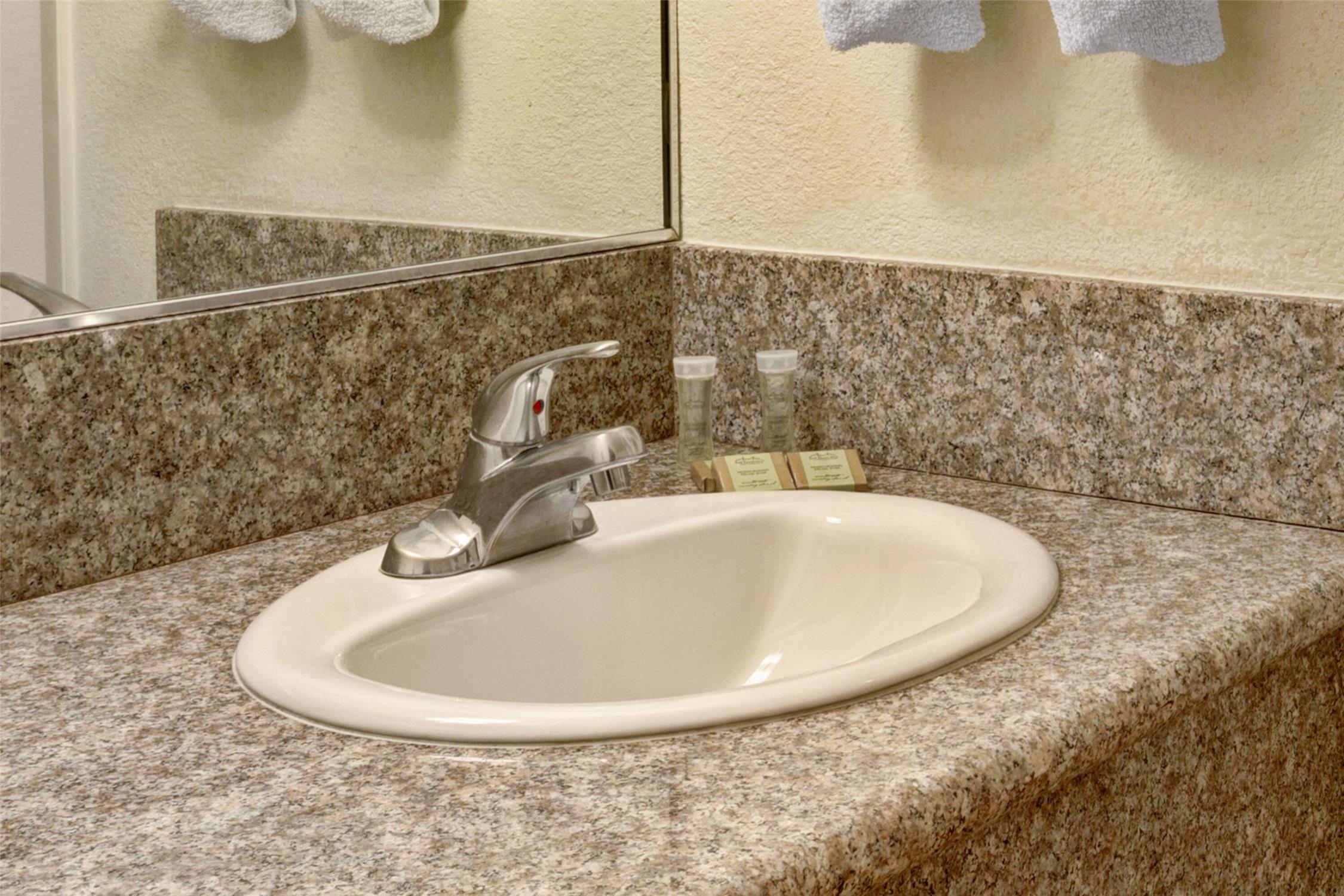 Super 8 By Wyndham Las Vegas North Strip/Fremont St. Area 11/12