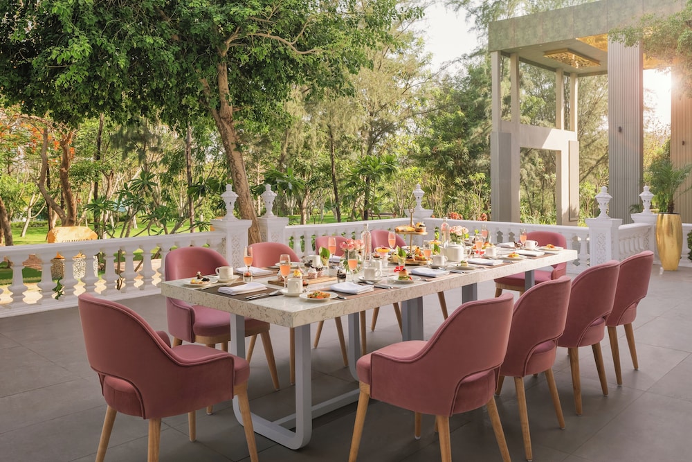 Essentia Luxury Resort & Spa Udaipur 38/61