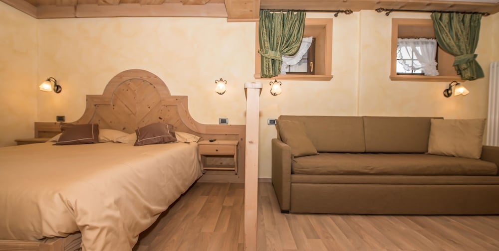 Capriolo Hotel 28/69