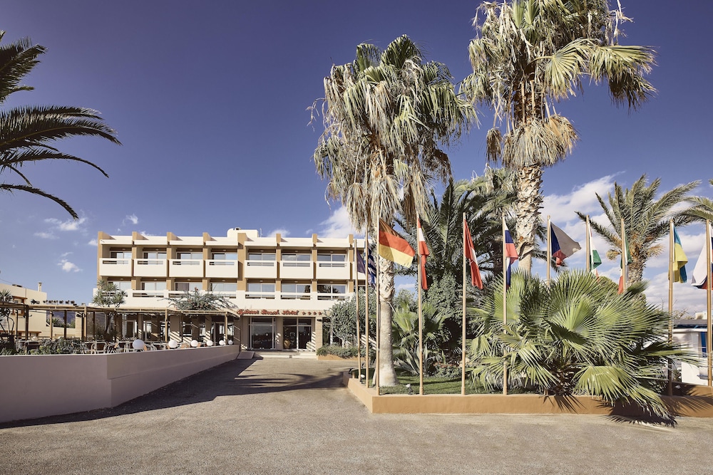 Tylissos Beach Hotel - Adults Only 64/66
