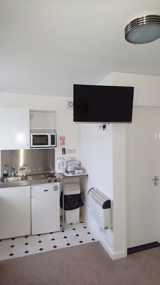 Sarum Hotel 30/69