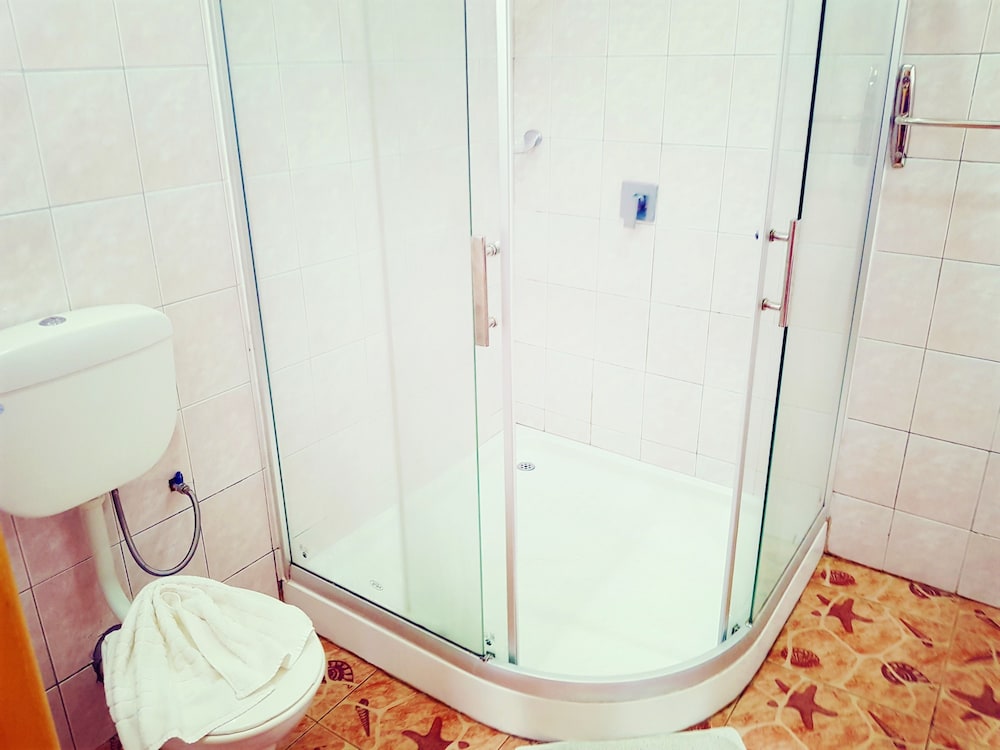 Le Uaina Beach Resort 48/50