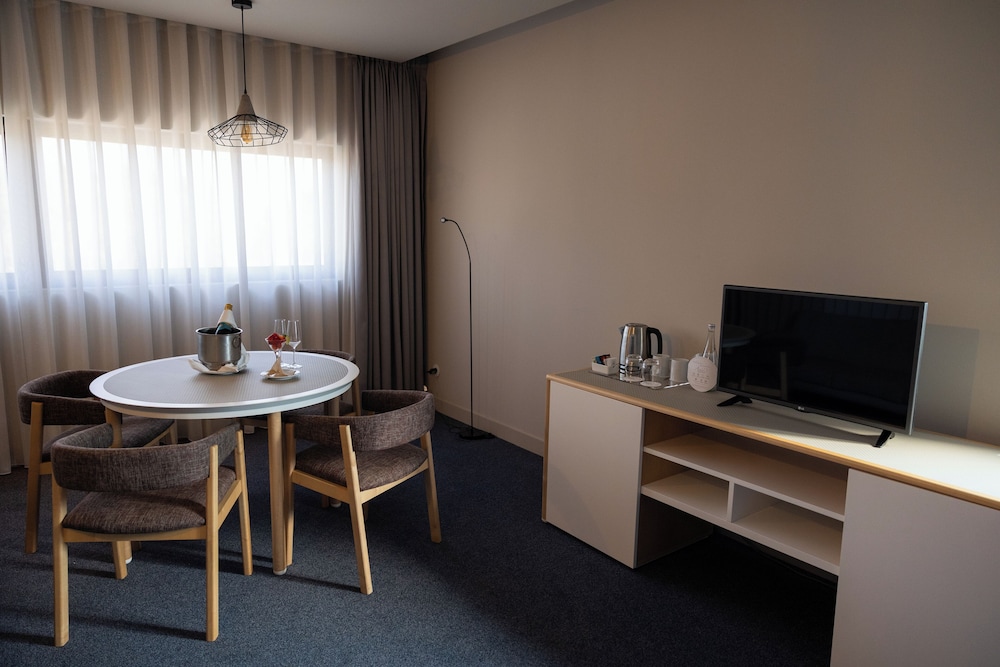 Axis Ofir Beach Resort 37/49