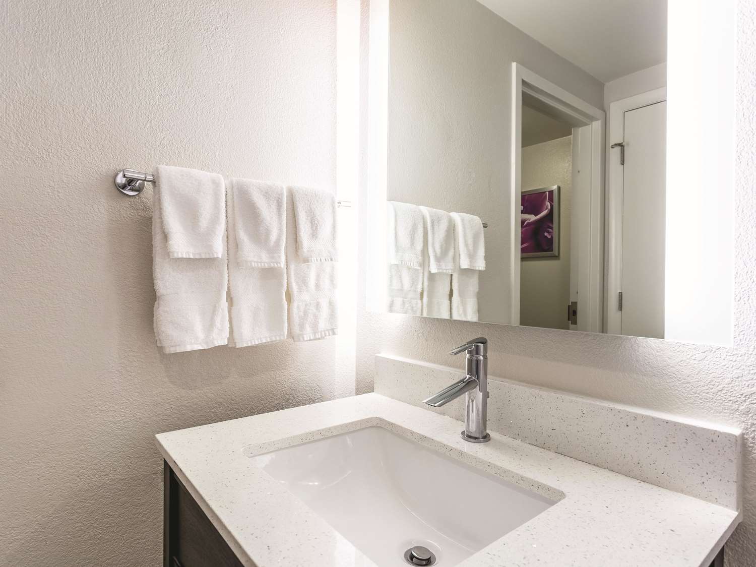 La Quinta Inn & Suites by Wyndham Columbia / Fort Meade 25/27