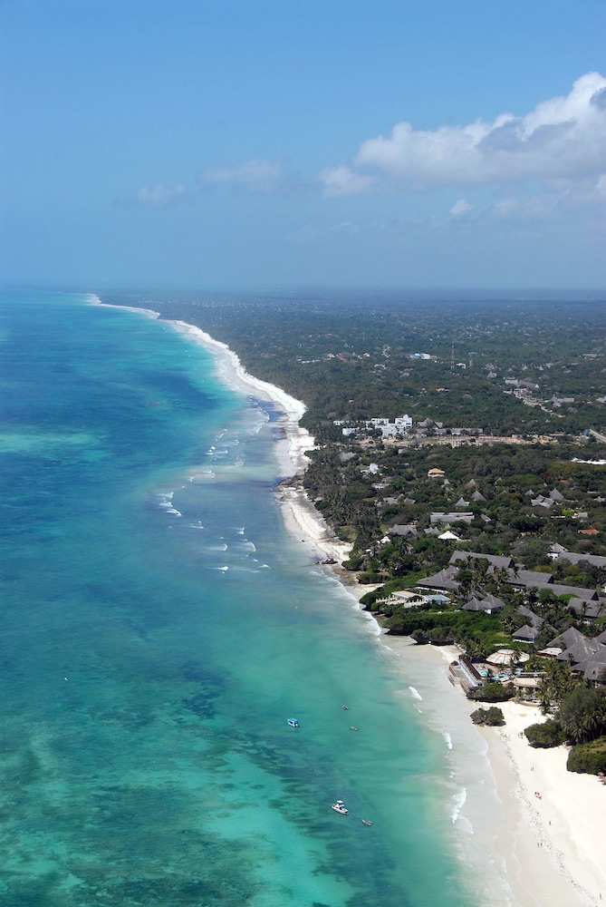 Leopard Beach Resort and Spa 57/66