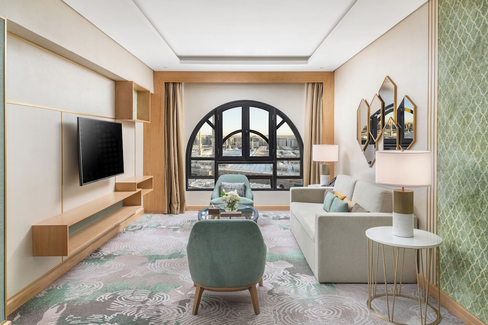 Makarem Haram View Suites 27/38
