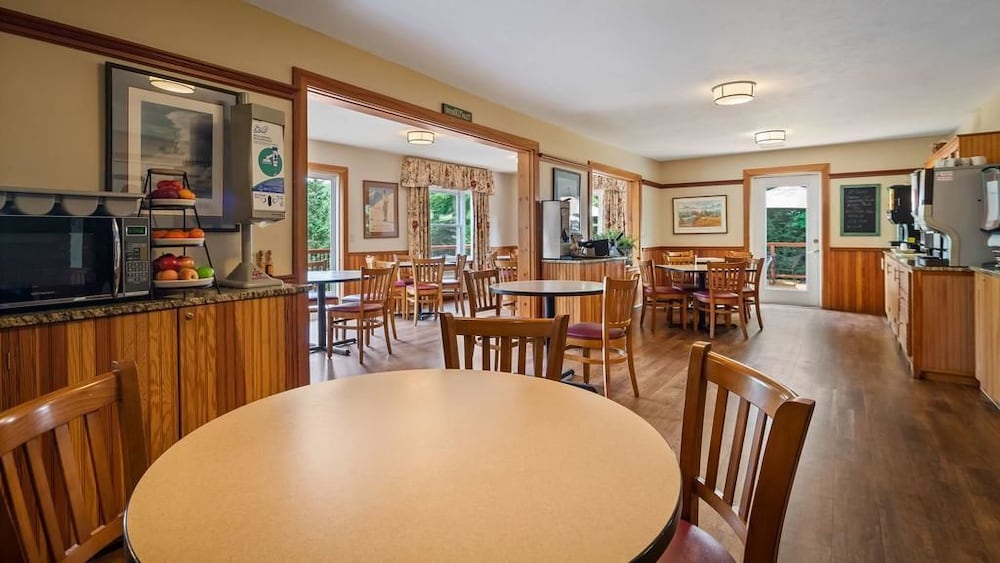 Best Western Silver Fox Inn 31/40