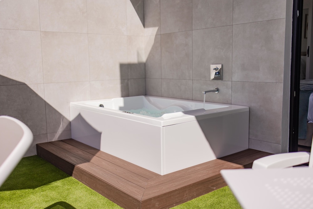 Servatur Hartaguna - Adults Only 64/64