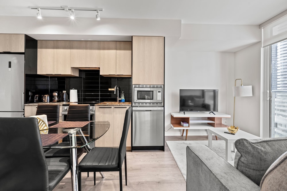 Teahouse Condos in Downtown Toronto 36/50