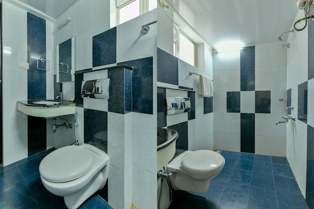 Oyo 10051 Hotel Tyche Stays 24/28