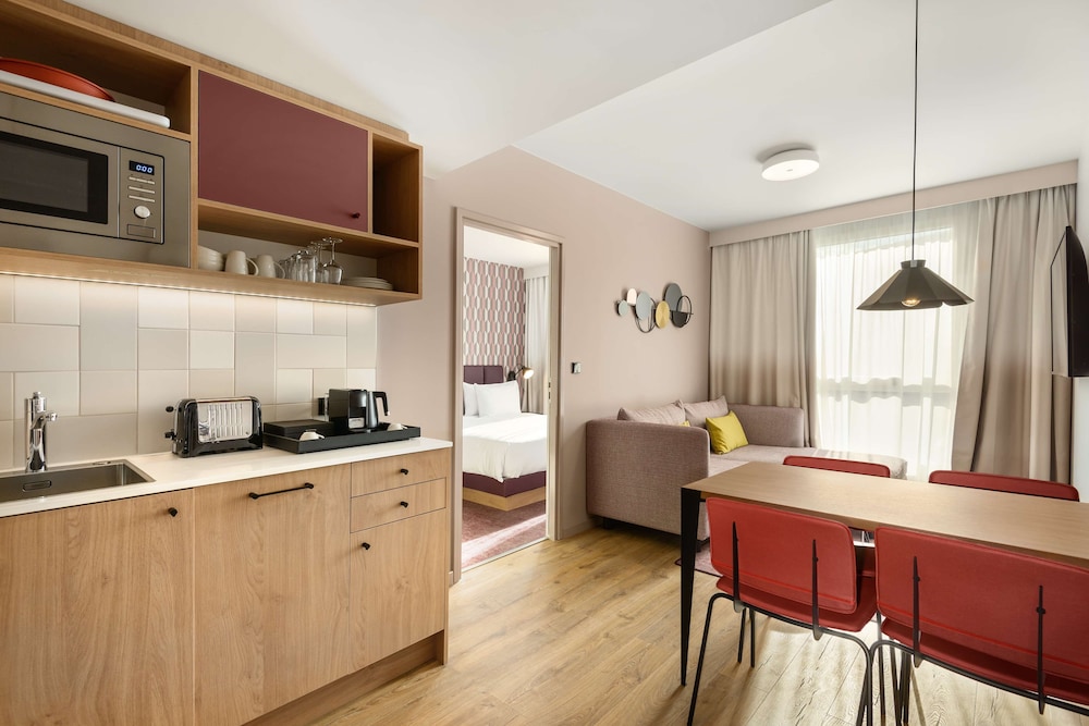 Hyatt House Paris Charles de Gaulle Airport 19/33