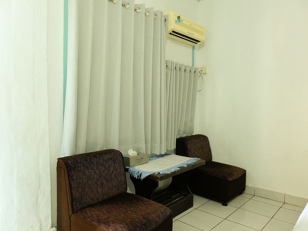 Hotel Martani 35/50