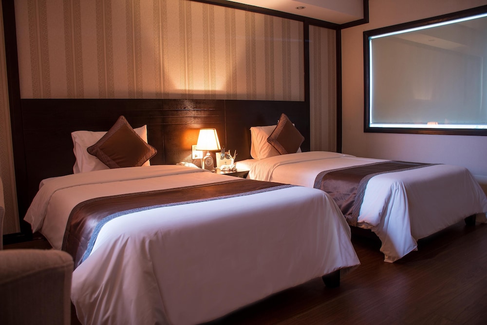TOP HOTEL 18/60