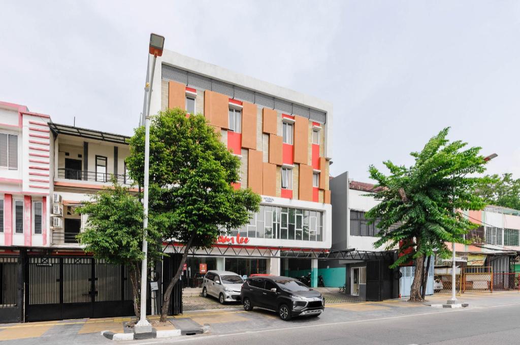 Reddoorz Plus Near Mall Ciputra Jakarta 39/51