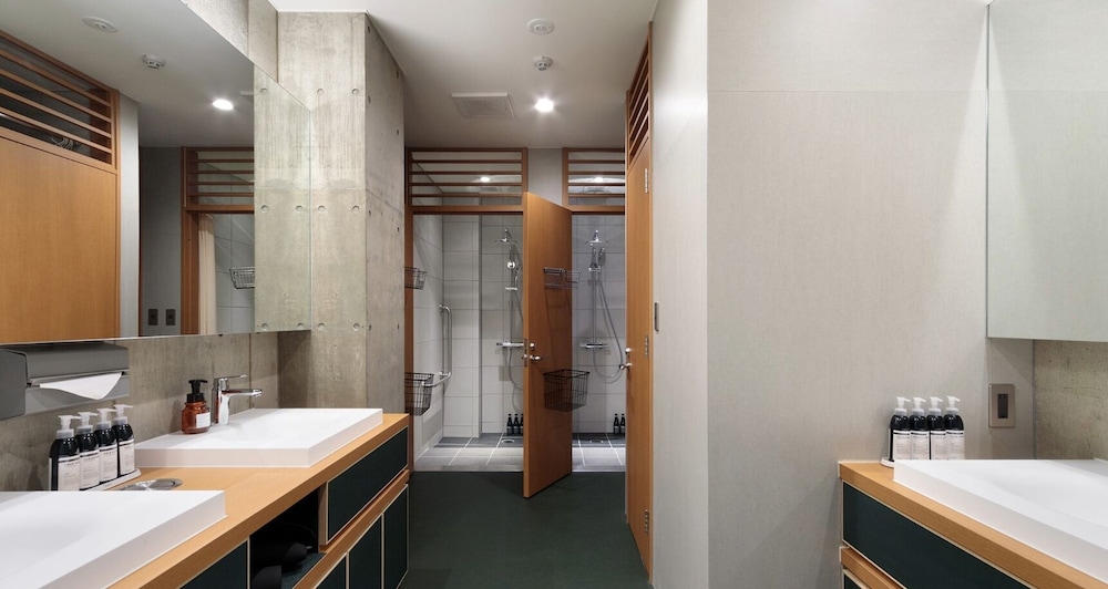 Bunshodo Hotel 45/50