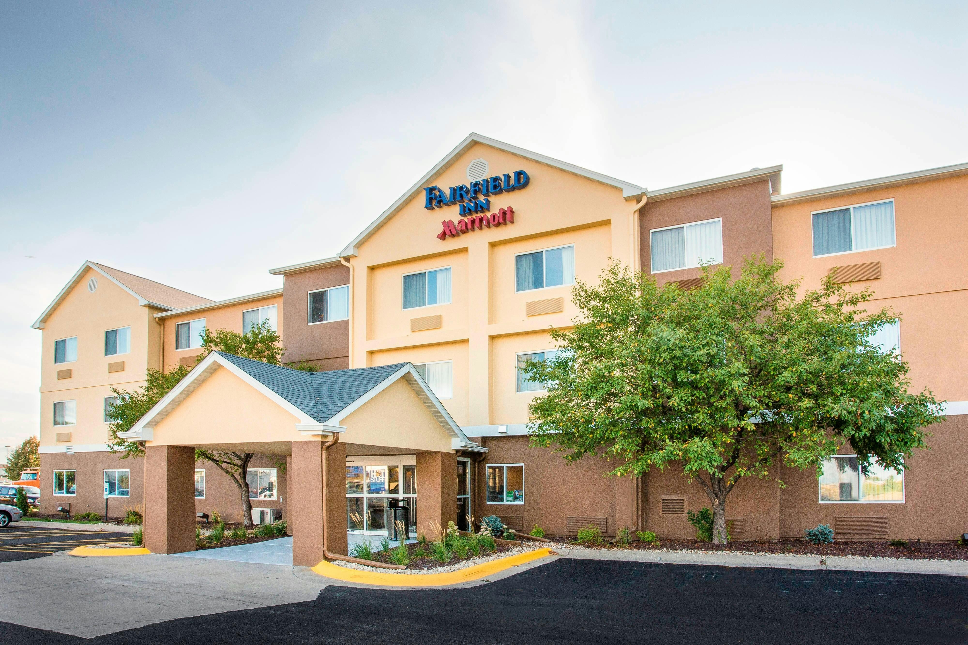 Fairfield Inn & Suites Peru 1/4