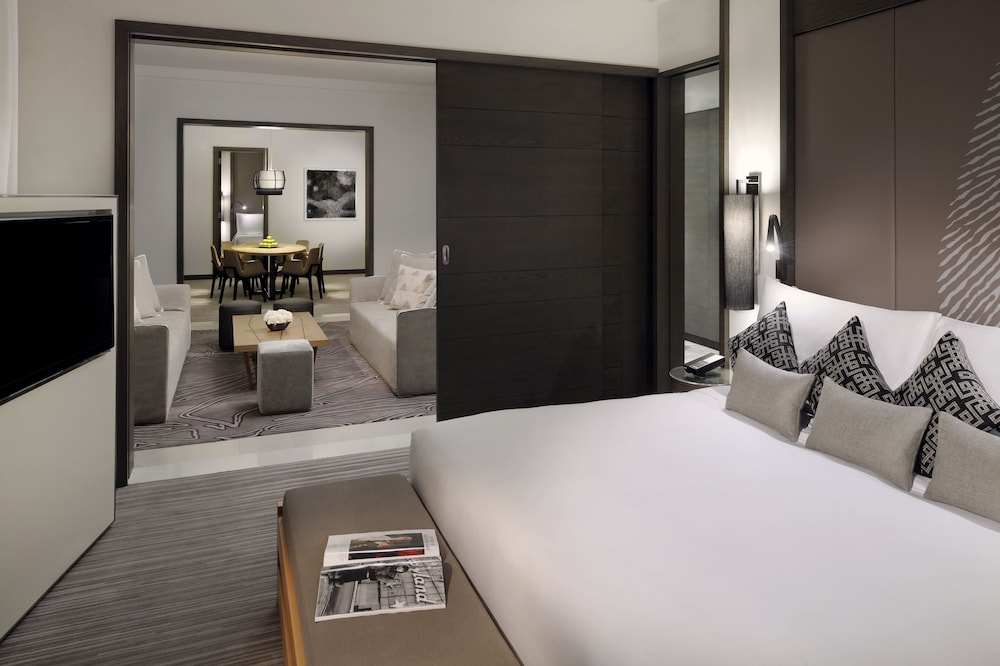 Hotel Boulevard, Autograph Collection 28/45